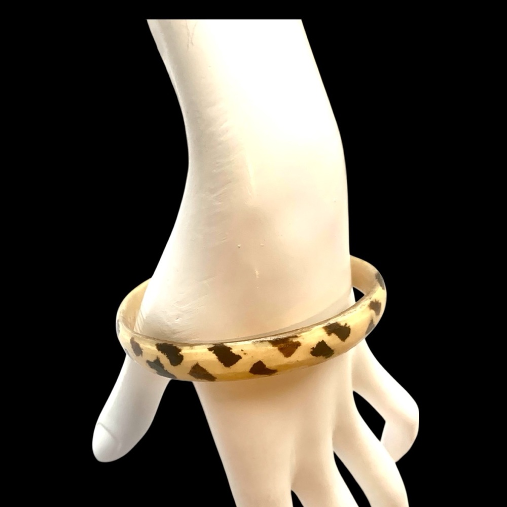Leopard Print Bangle Bracelet - Picture 2 of 2